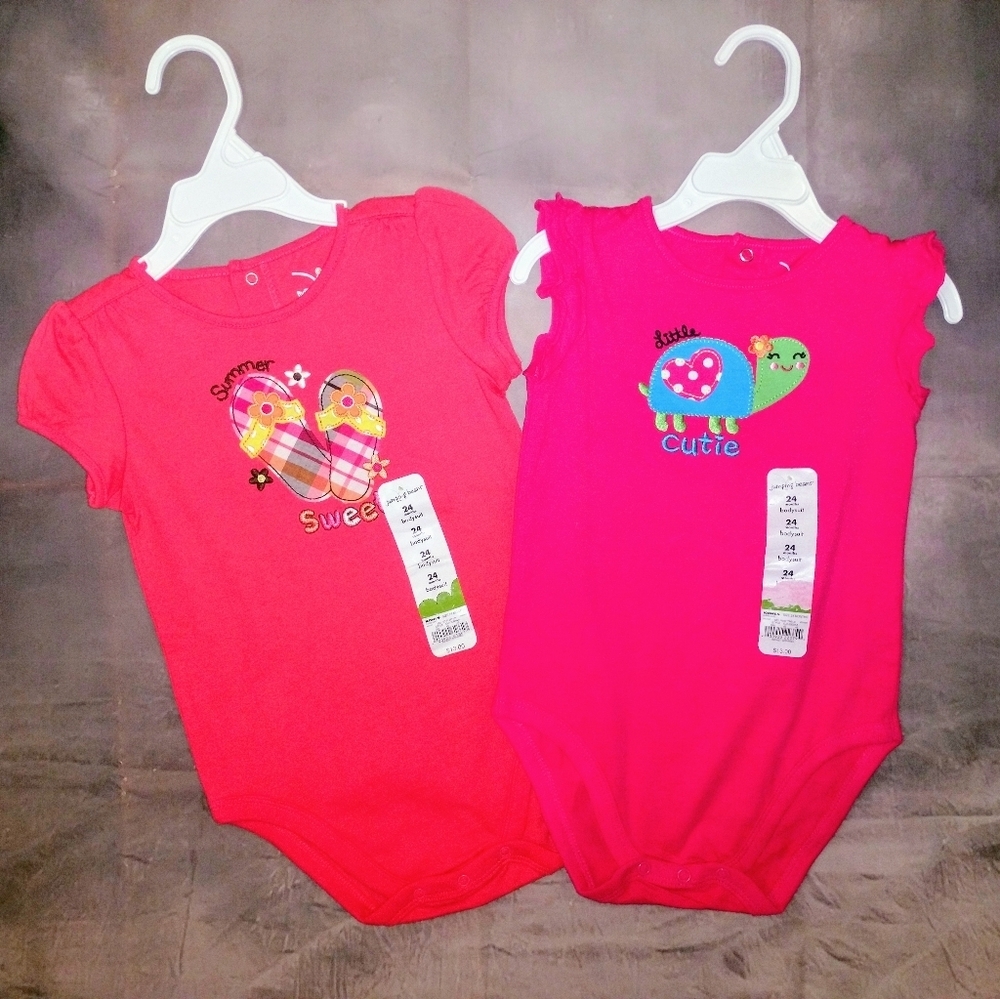 💥 3/$20 NWT Two Onsies 24 Months Jumping Beans!